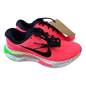 Nike Journey Run Hot Punch/Black/Green Strike Women’s 6.5 NIB